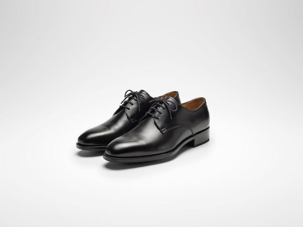 białe męskie buty do garnituru