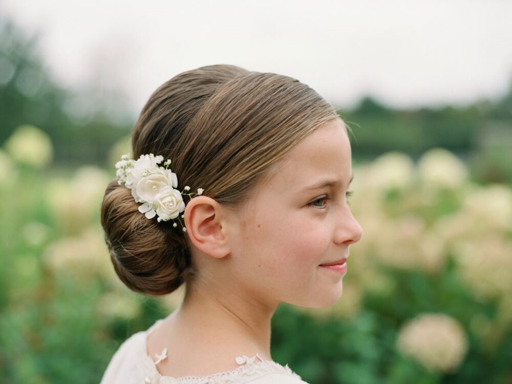 komunijny warkocz prostych włosów